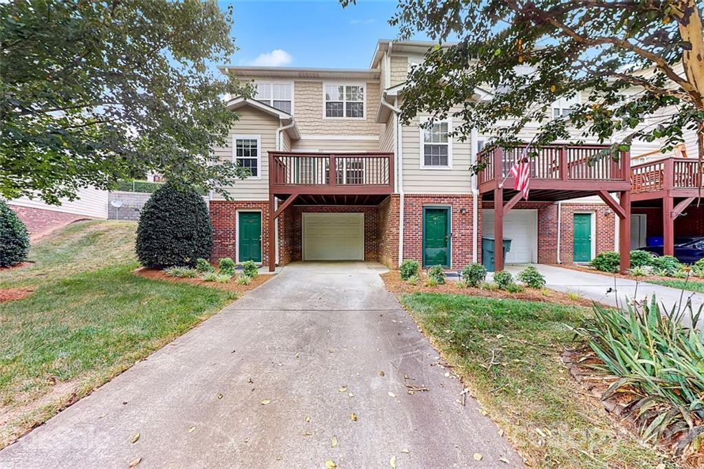 165 Forest Ridge Rd., Mooresville, NC 28117