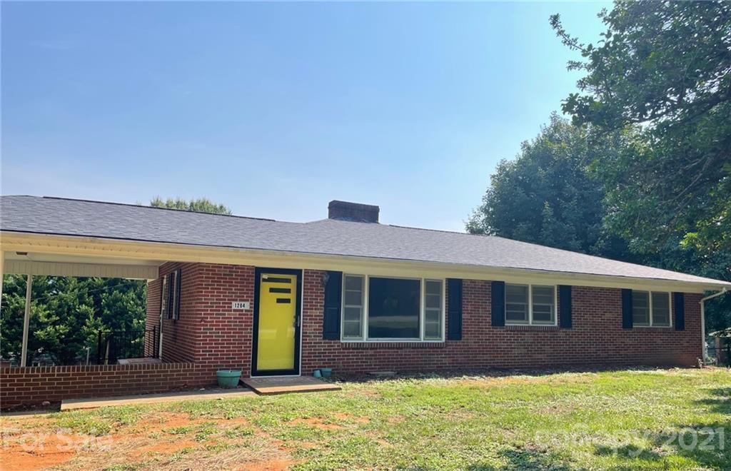 1284 Amherst Rd., Morganton, NC 28655