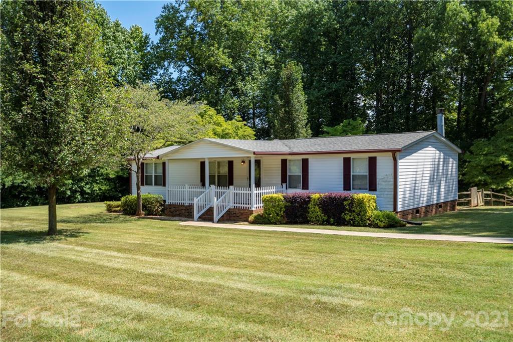 136 Mott Rd., Mooresville, NC 28115
