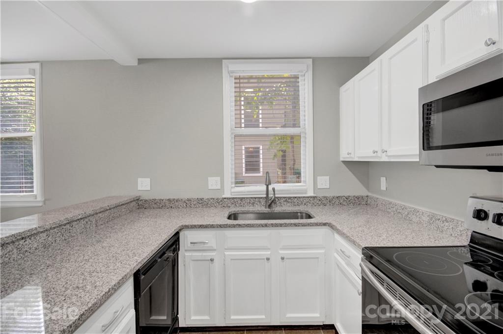 230 S Cedar St. #7, Charlotte, NC 28202