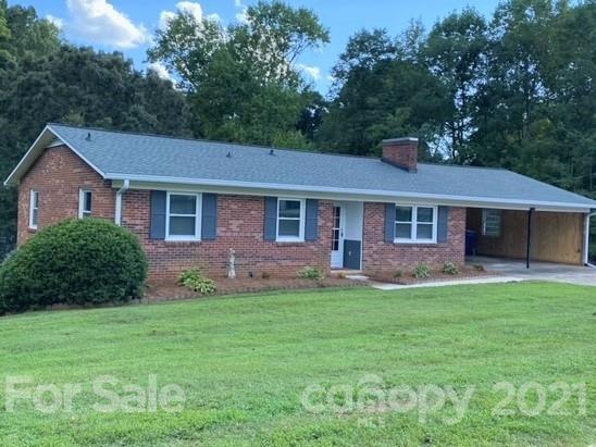 445 Patterson St., Troutman, NC 28166