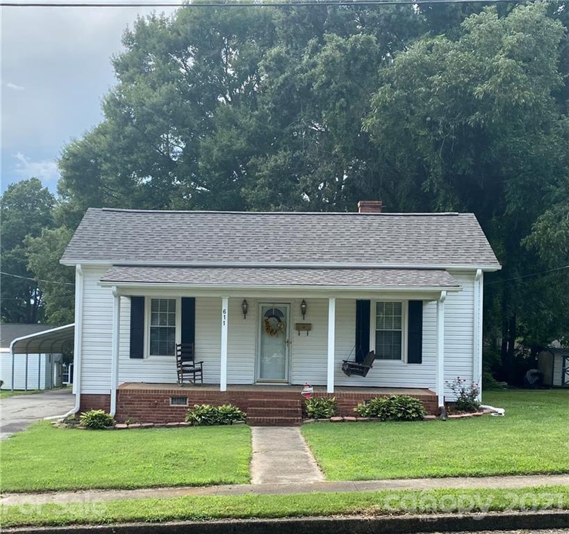 611 Poplar Ave., Kannapolis, NC 28081
