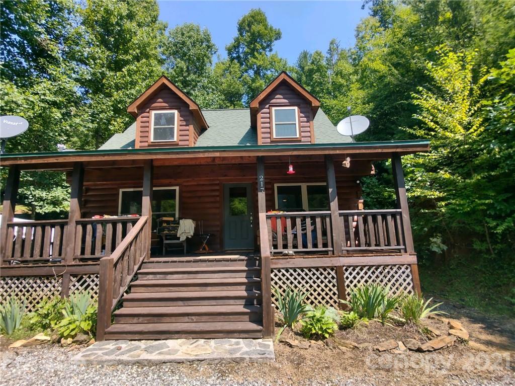 217 Honeysuckle Ln., Sylva, NC 28779