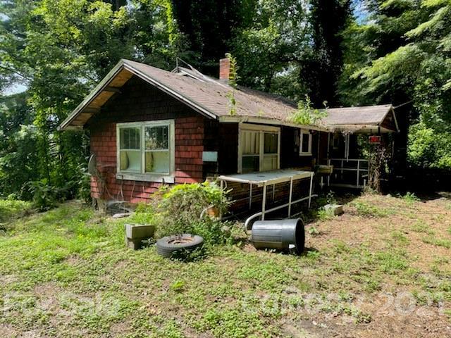 520 Lyndhurst Dr., Hendersonville, NC 28791