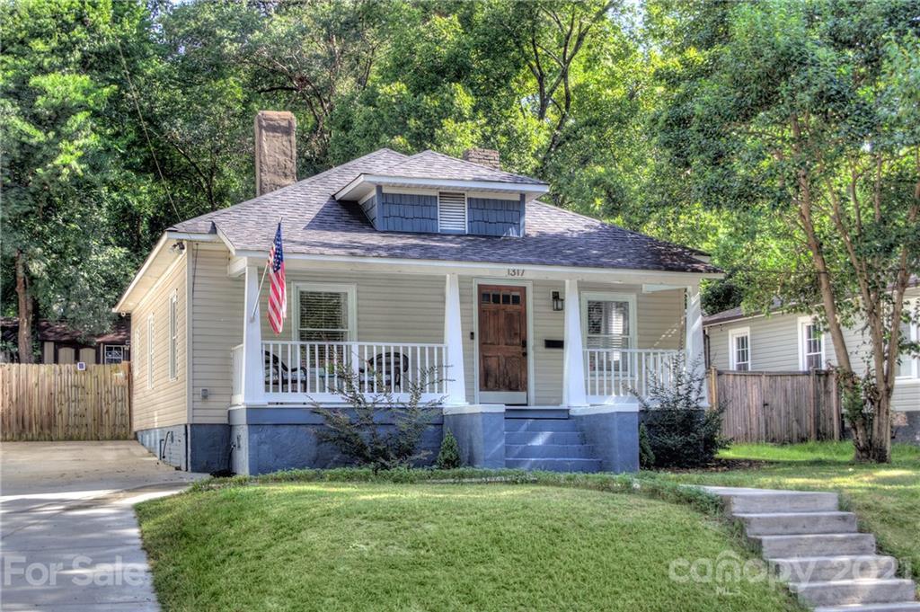 1317 Kennon St., Charlotte, NC 28205