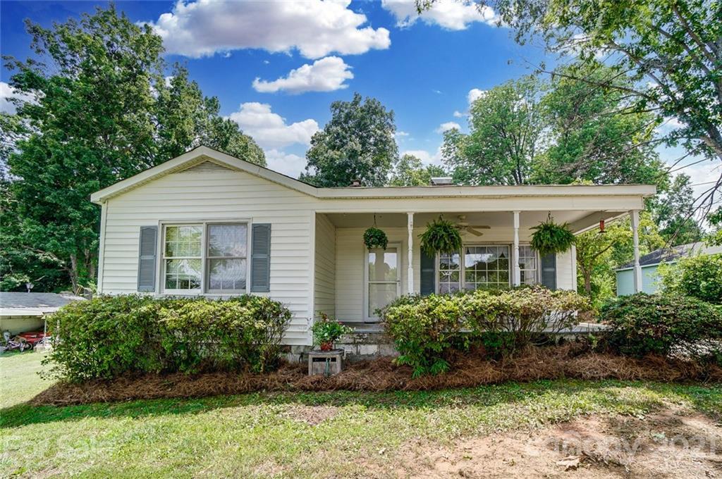 114 Morris Ave., Mount Holly, NC 28120