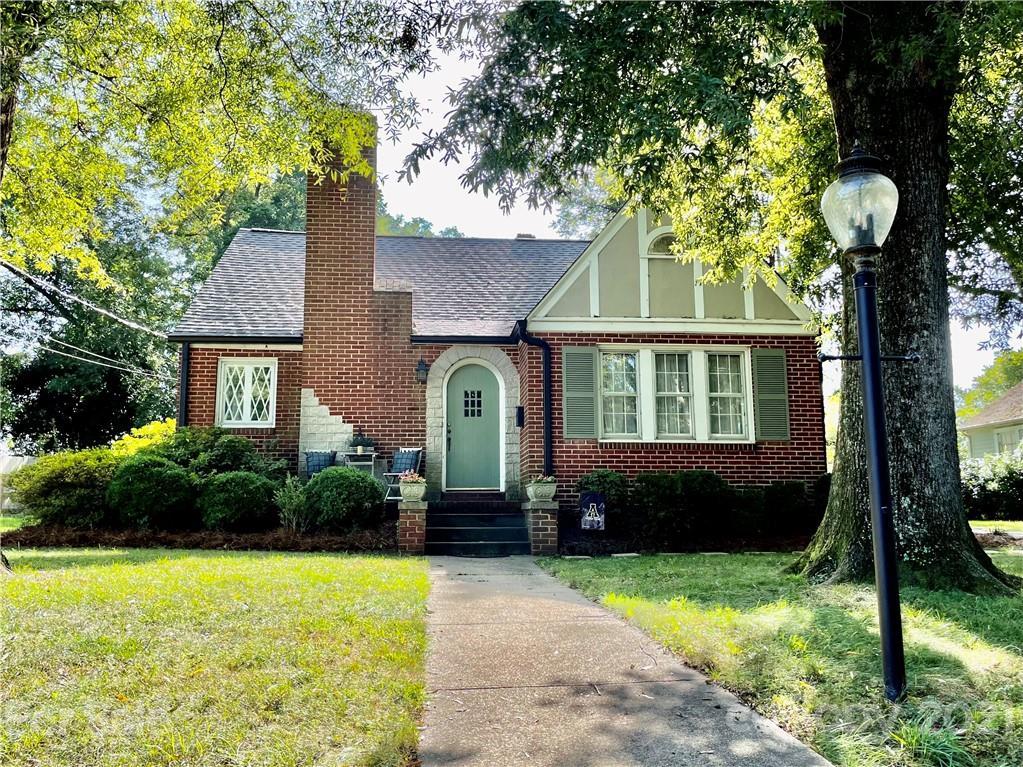 146 Cedar St., Mooresville, NC 28115