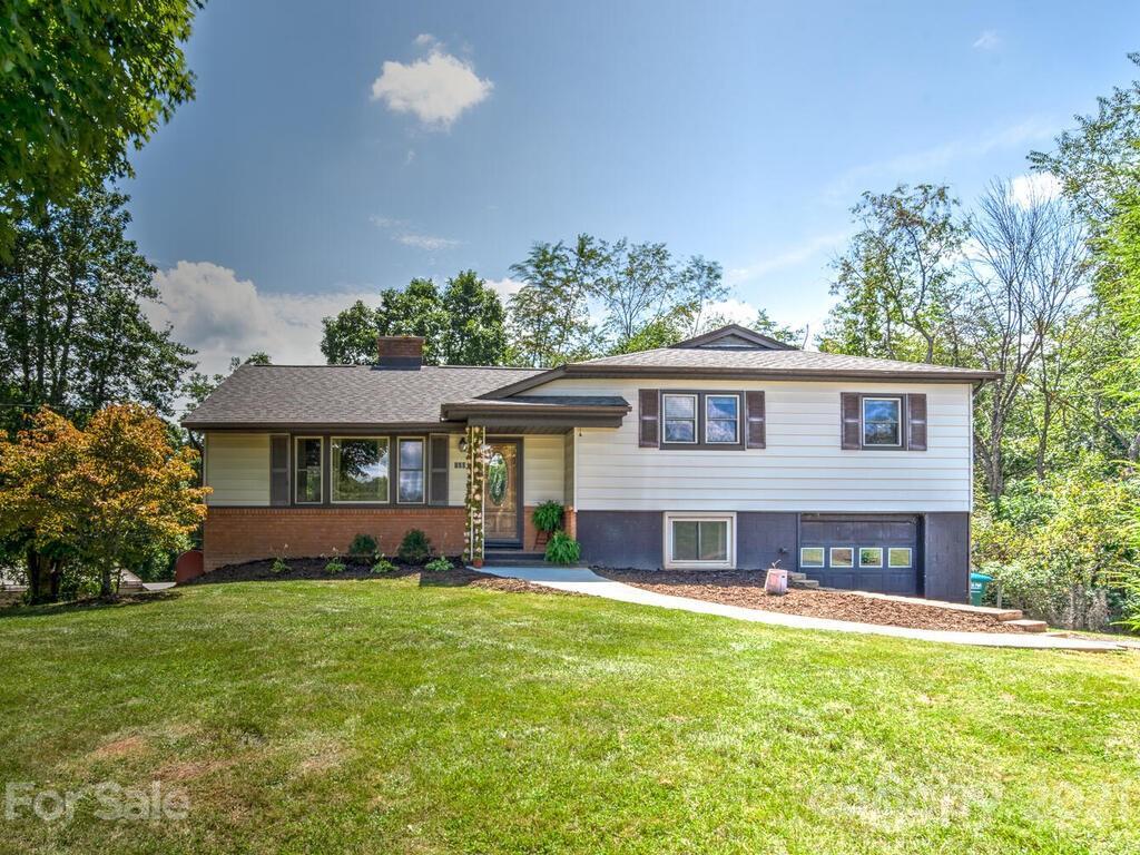 120 Locust Grove Rd., Weaverville, NC 28787