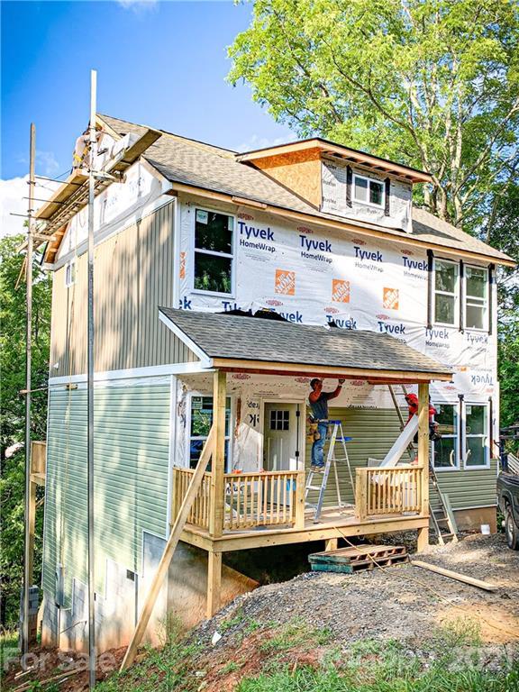 69 Northside St., Canton, NC 28716