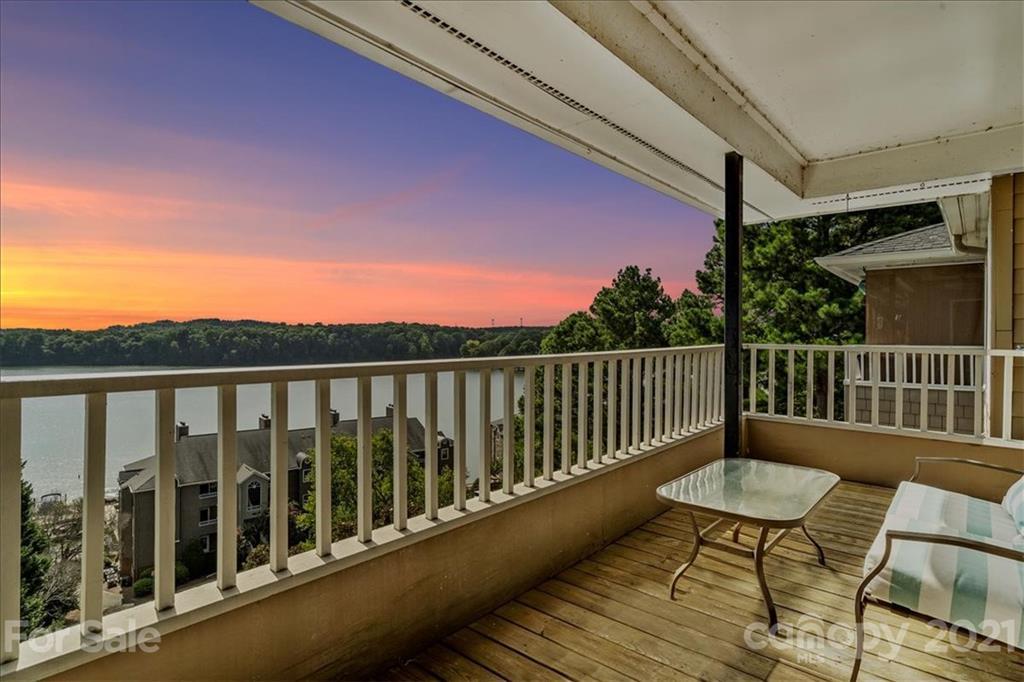 9709 Emerald Point Dr. #10, Charlotte, NC 28278