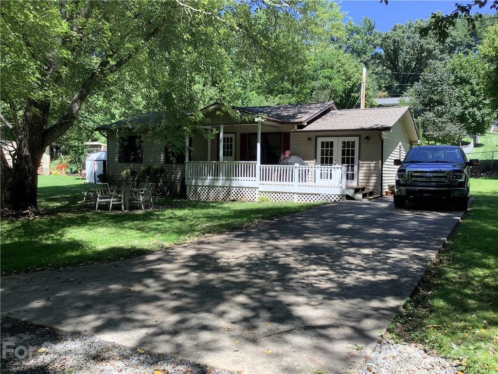 102 Happy Hollow Access Rd., Waynesville, NC 28786