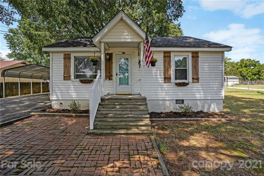 132 Almond Rd., Mooresville, NC 28115