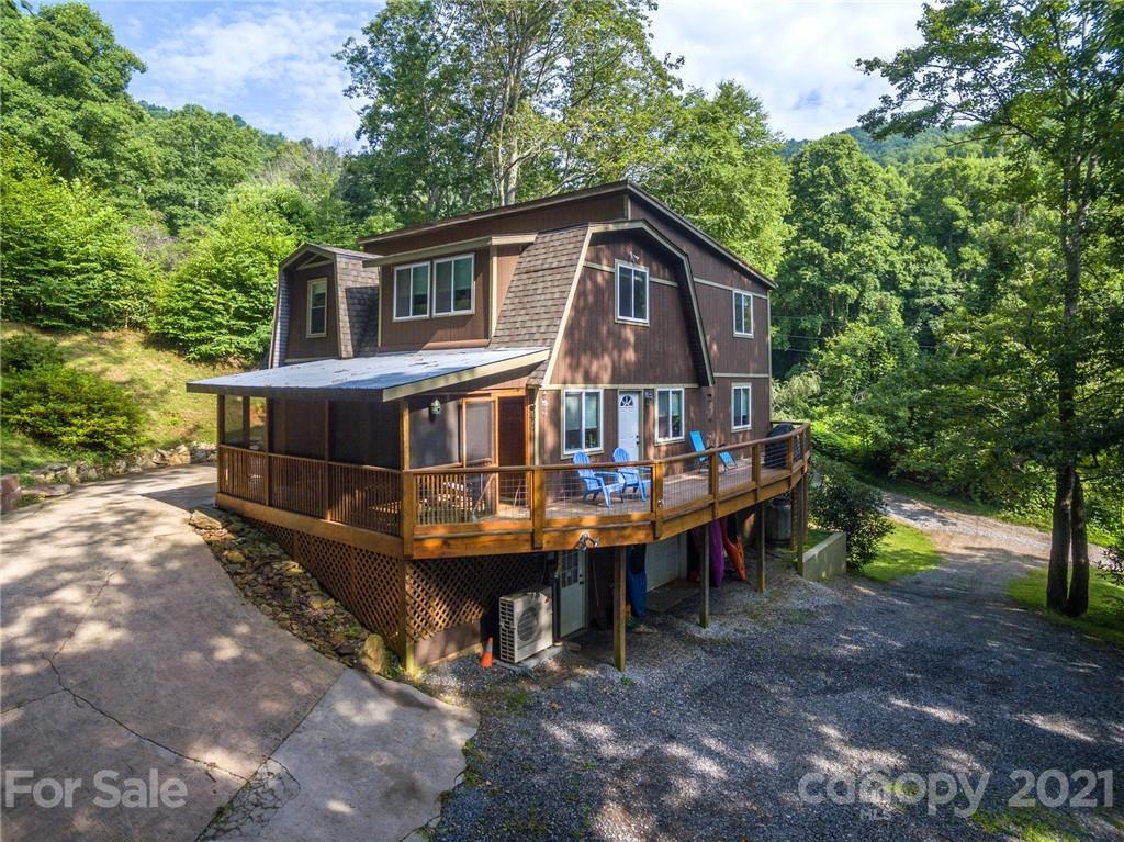 32 Arrowood Rd., Asheville, NC 28806