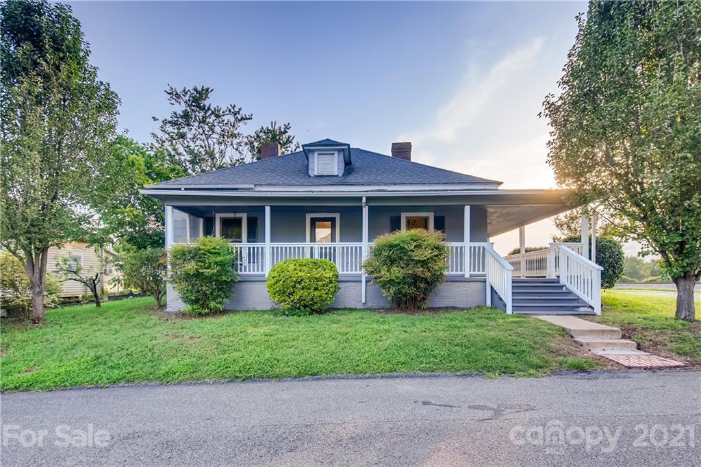 33 2nd St., Cramerton, NC 28032