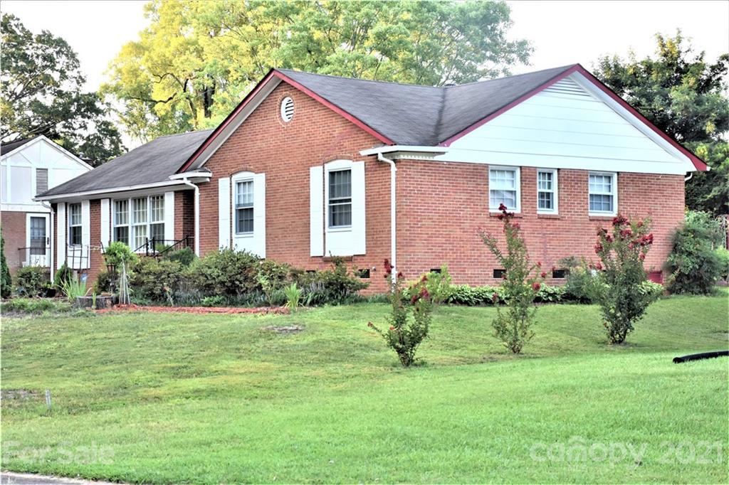 7300 Middlebury Pl., Charlotte, NC 28212