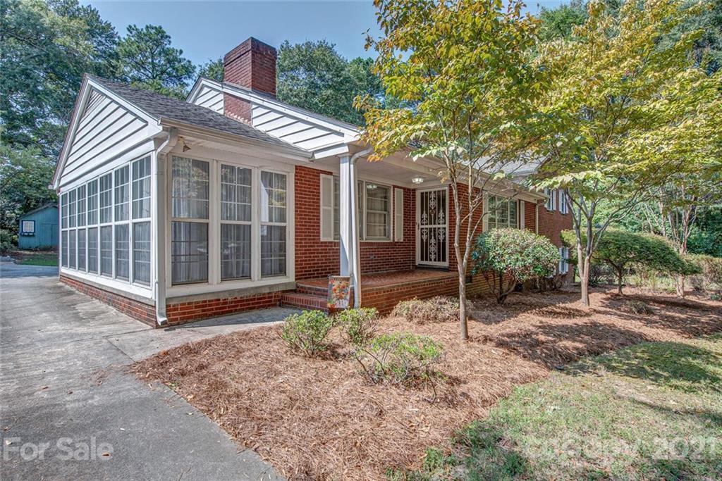 617 Townsend Ave., Gastonia, NC 28052