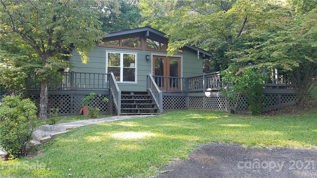 250 Ridgeview Cir., Lake Lure, NC 28746