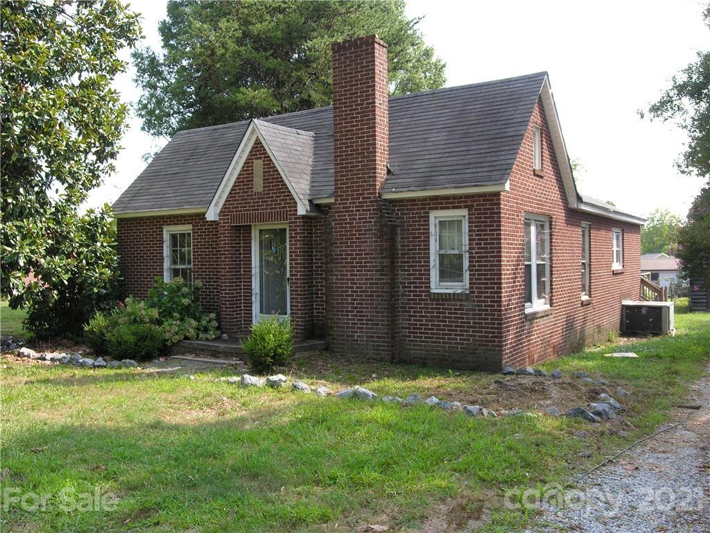 1704 Moose Rd., Kannapolis, NC 28083