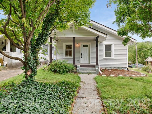 160 Fayetteville St., Asheville, NC 28806