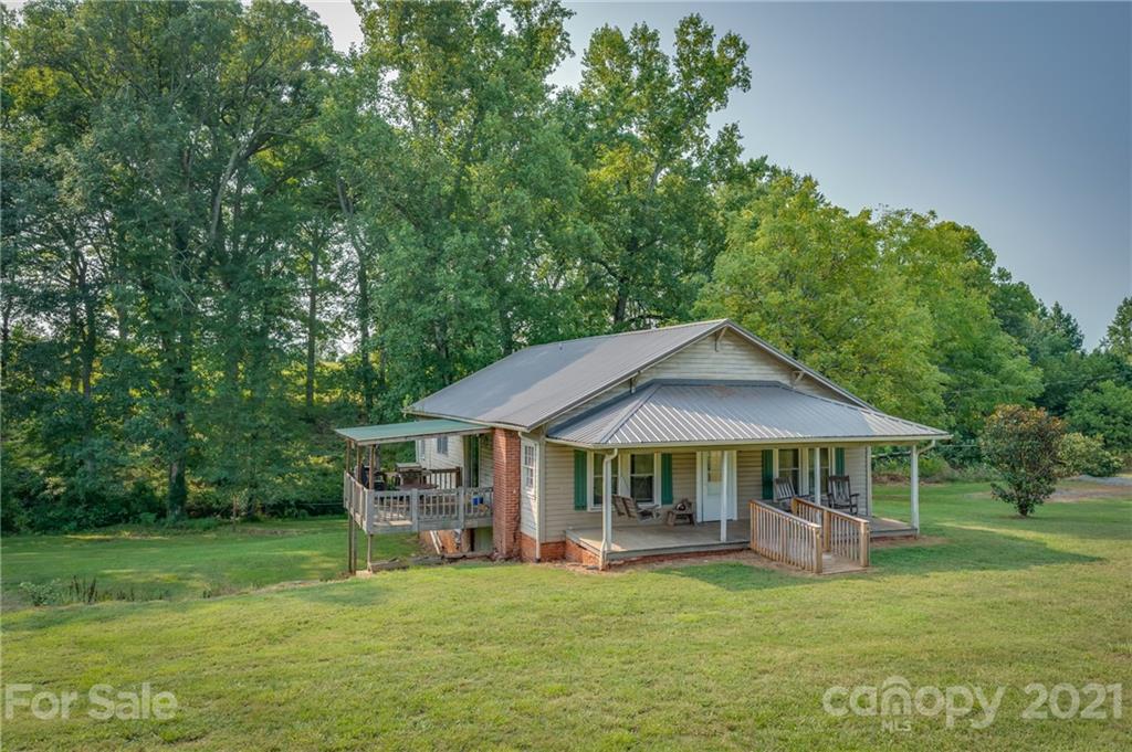 612 Salem Church Rd., Bostic, NC 28018