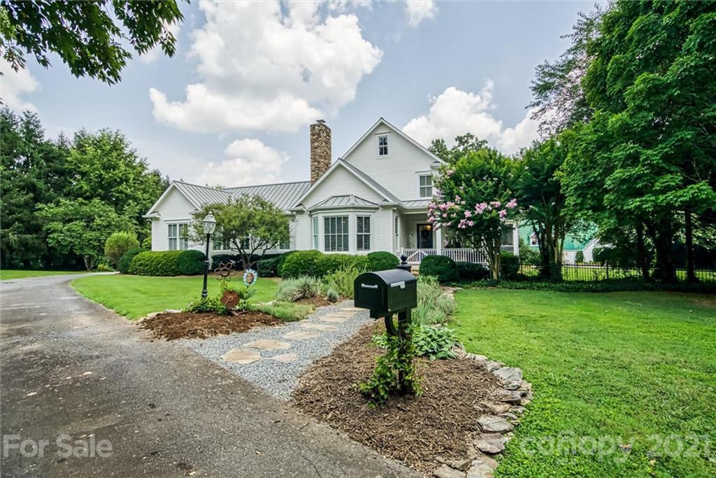 6601 Sardis Rd., Charlotte, NC 28270