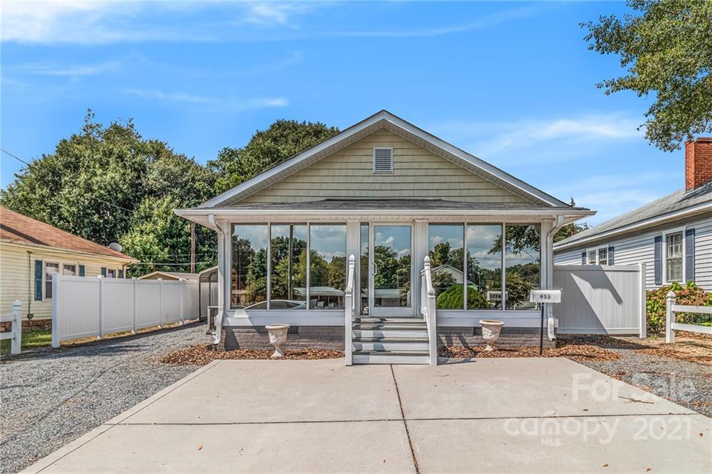 953 N Cannon Blvd., Kannapolis, NC 28083
