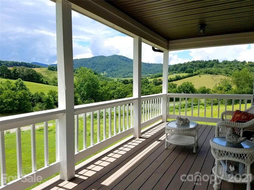 71 Rabbit Ham Rd., Leicester, NC 28748