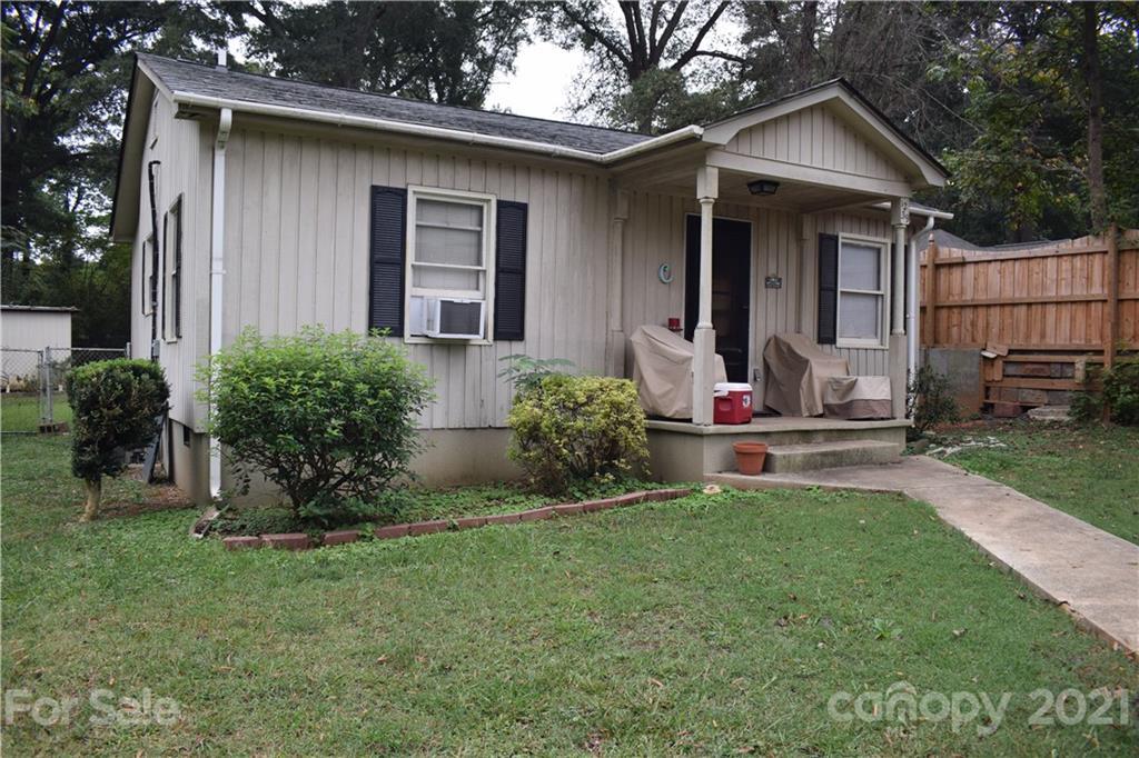 1239 Kiker Cir., Charlotte, NC 28214