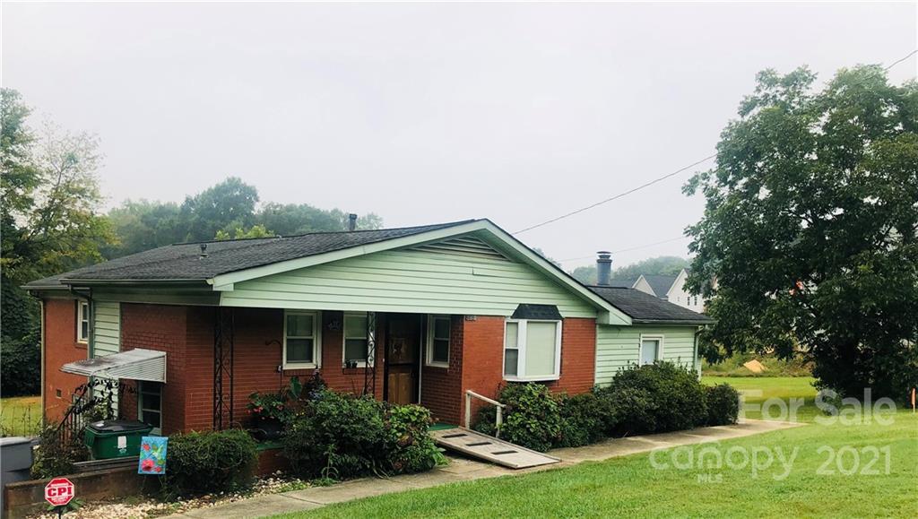 8423 Colgate Cir., Charlotte, NC 28214