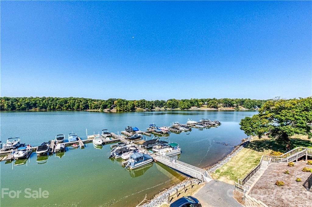 7324 Lakefront Dr. #9, Charlotte, NC 28278