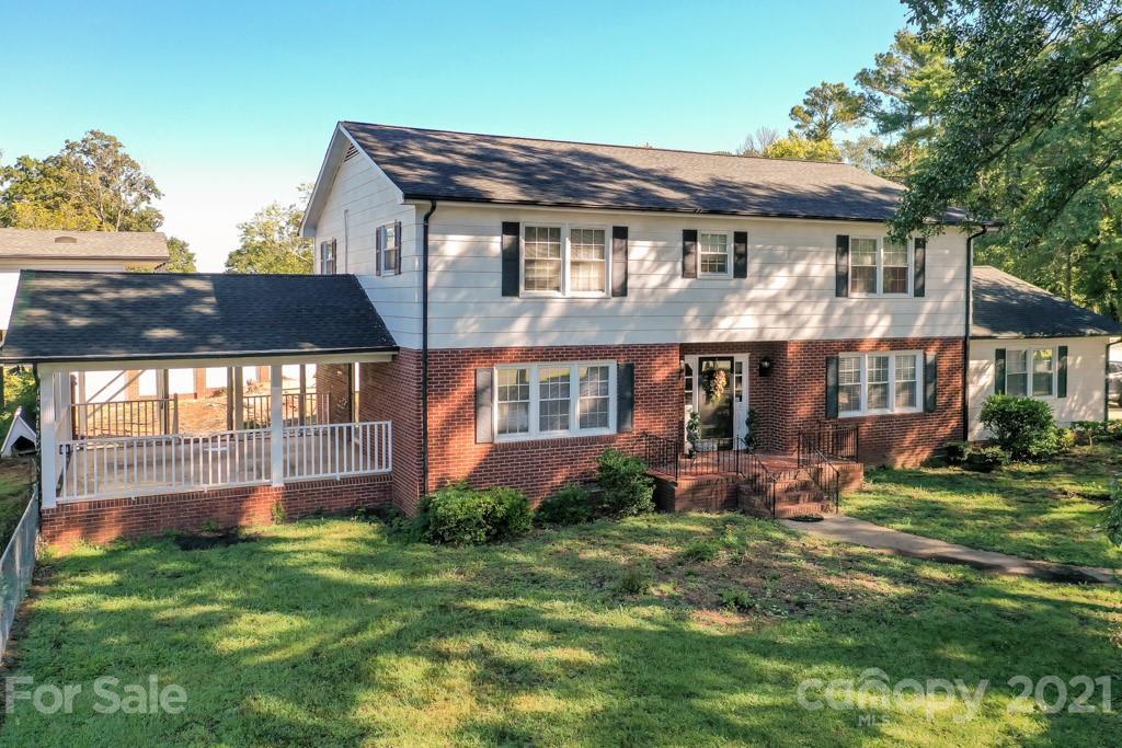 618 Rollins Rd., Forest City, NC 28043