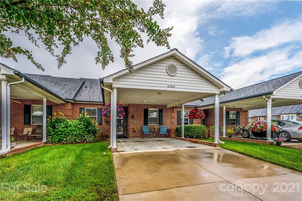 6280 Iris Ct., Denver, NC 28037