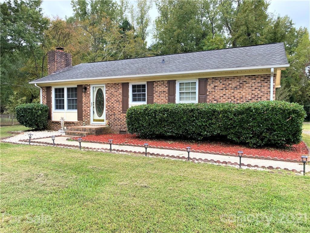 5315 Country Ln., Monroe, NC 28110