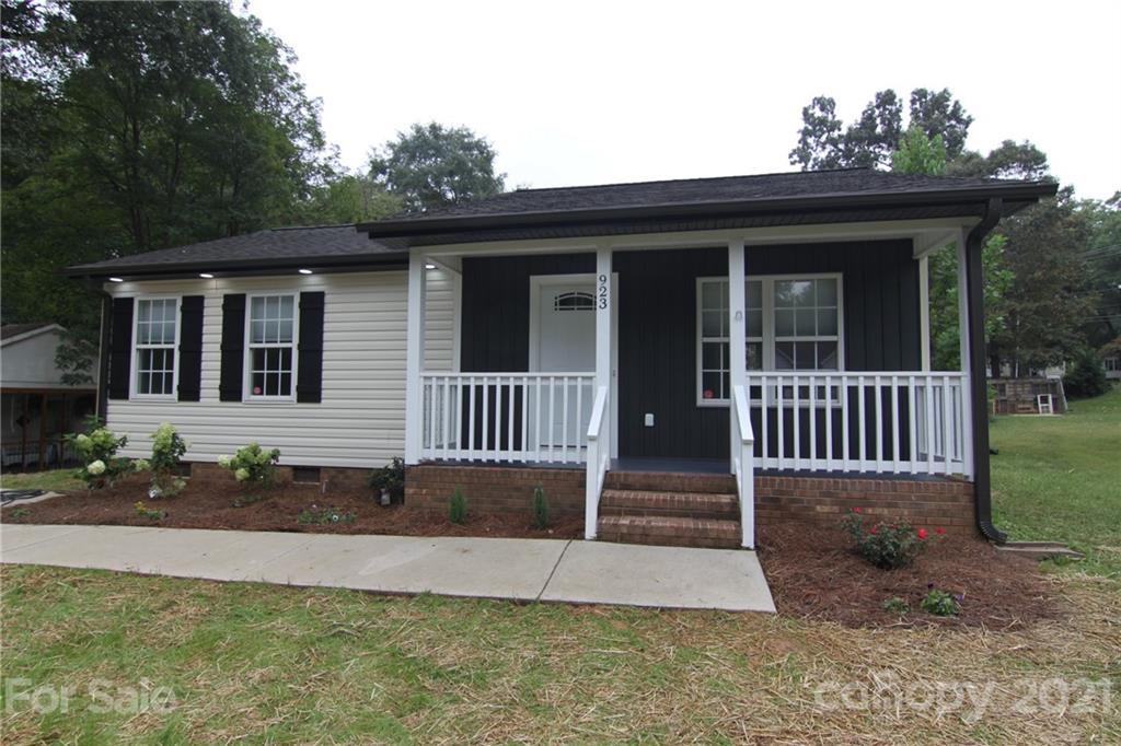 923 W Mauney Ave., Gastonia, NC 28052