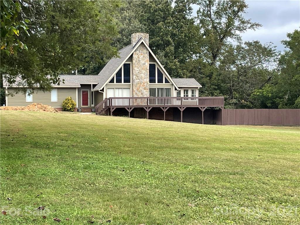 1070 Dead End Ln., Staley, NC 27355