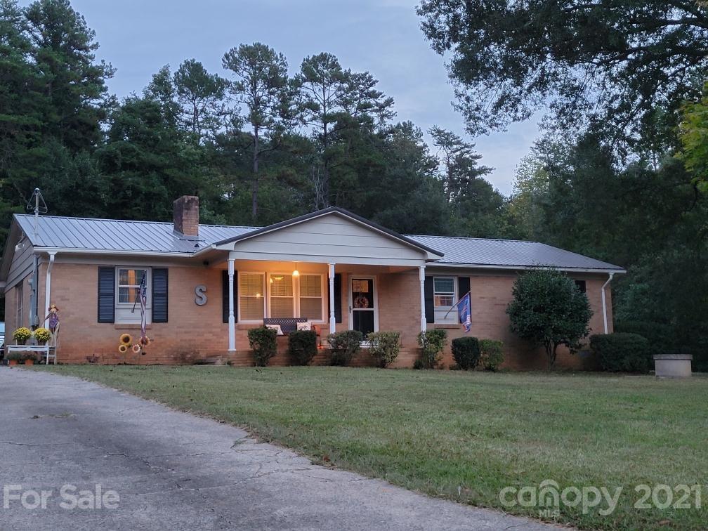 1020 Brookwood St., Stanley, NC 28164