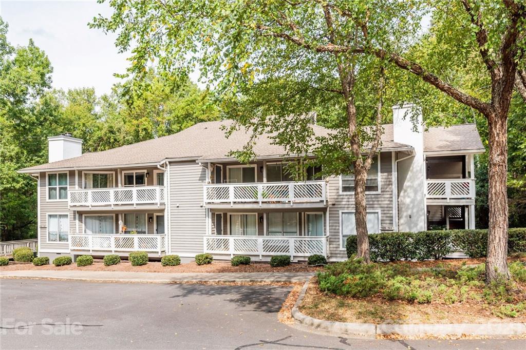 7415 Ashfield Ct., Charlotte, NC 28226