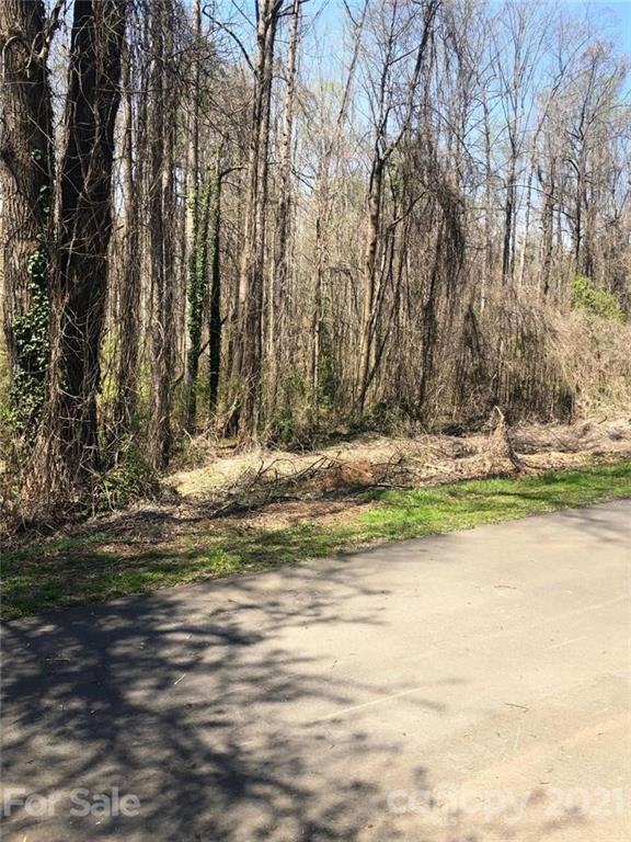 106 Pinto Ln., Morganton, NC 28655