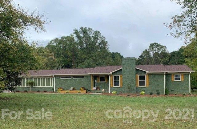 6828 Little Mountain Rd., Sherrills Ford, NC 28673
