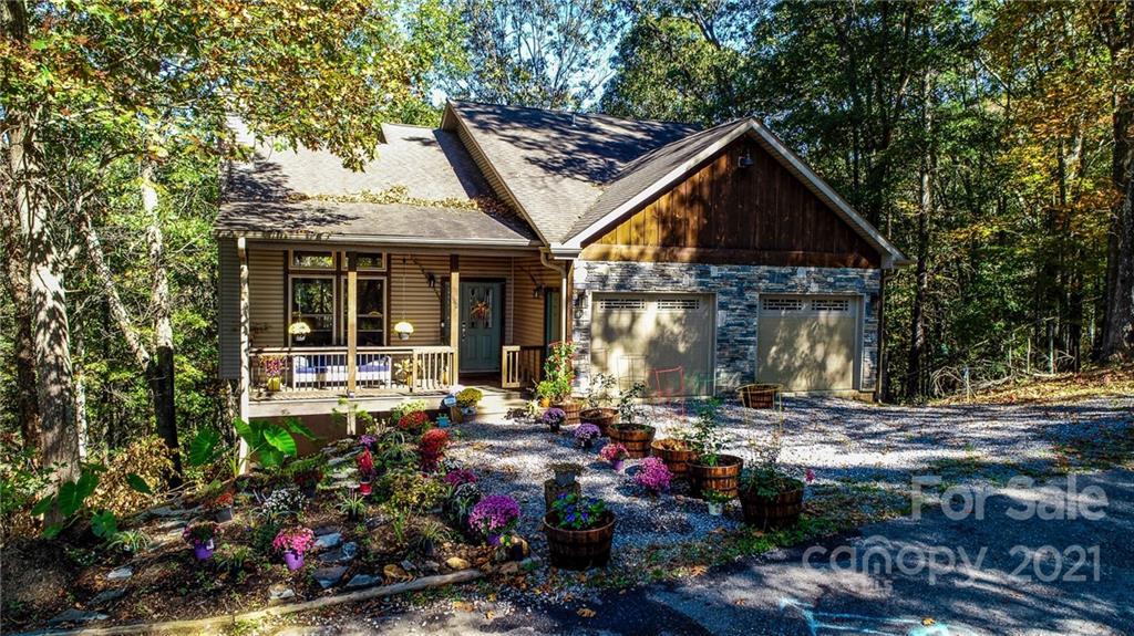 480 Lindera Ln., Waynesville, NC 28785