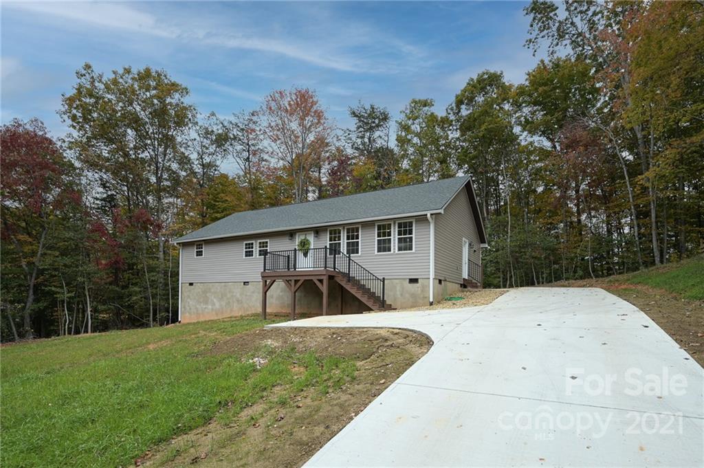 47 E Spring Wheel Dr., Old Fort, NC 28762