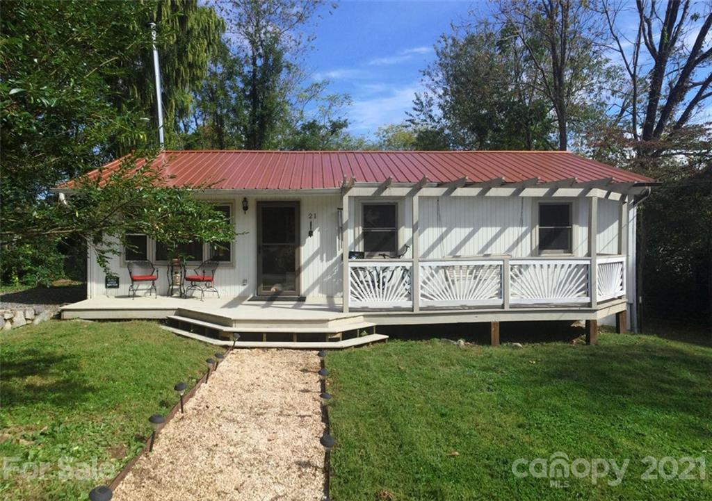 21 Greenwood Ave., Asheville, NC 28806