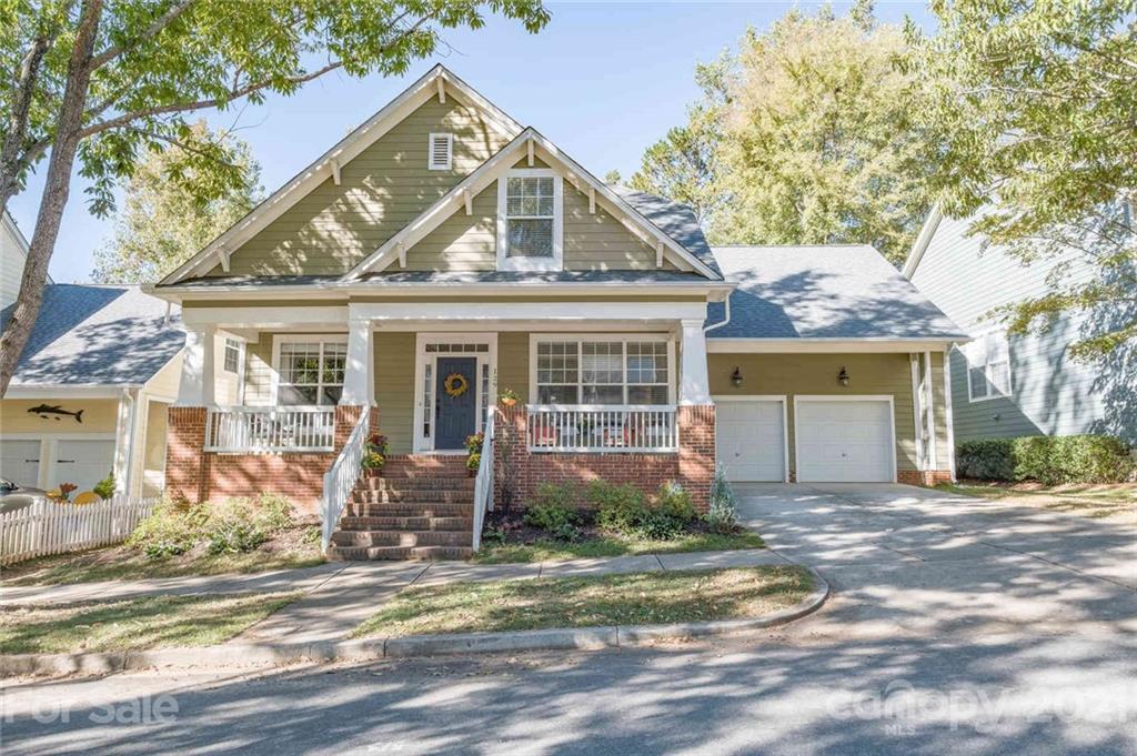 129 Ohenry Ave., Davidson, NC 28036