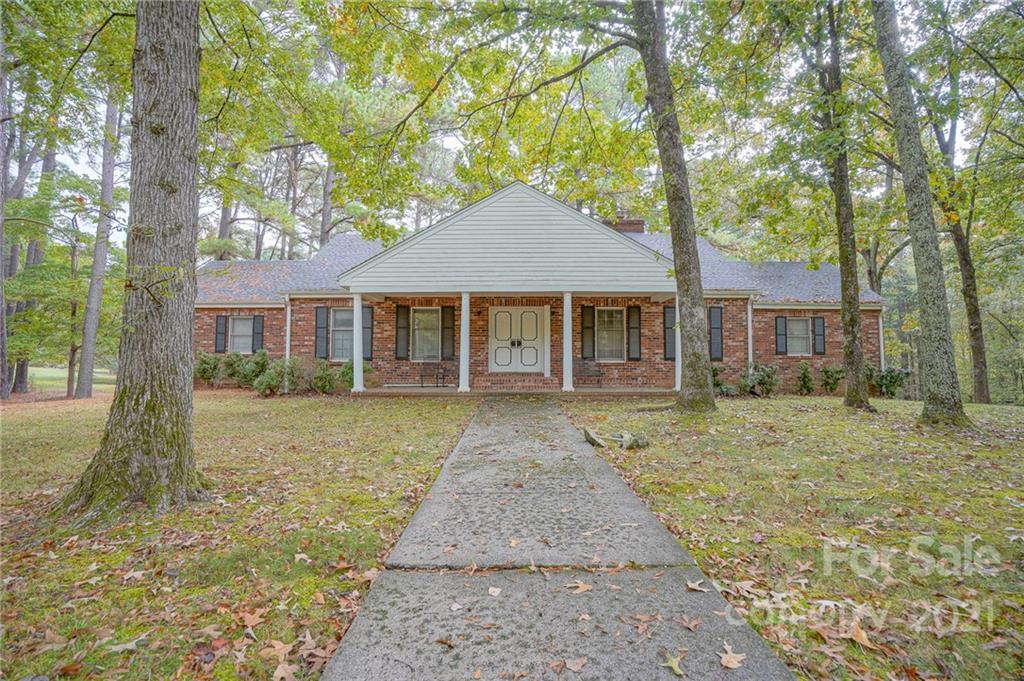 4215 Irish Ln., Charlotte, NC 28214