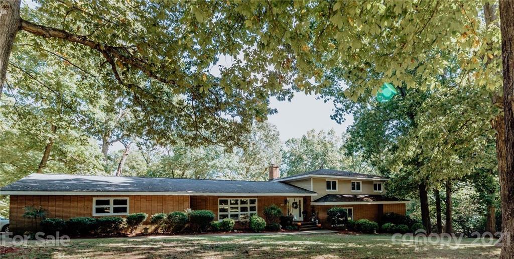 1705 Lake Monroe Dr., Monroe, NC 28112
