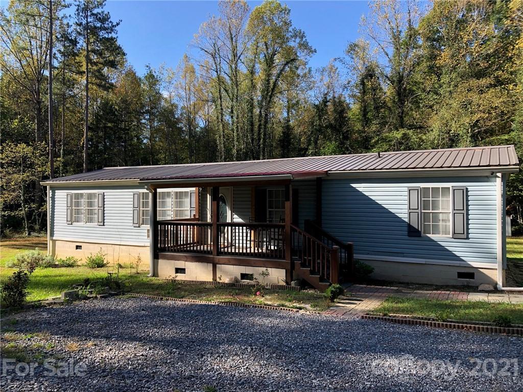 115 Lost Creek Dr., Bostic, NC 28018