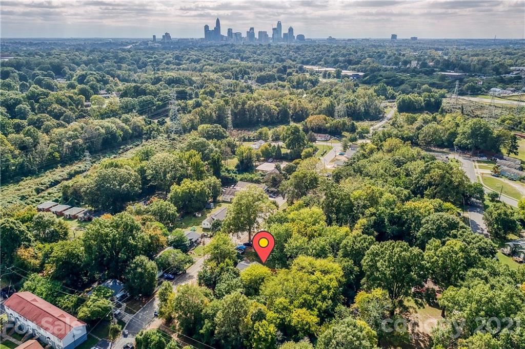 821 Pennsylvania Ave. #L31, Charlotte, NC 28216