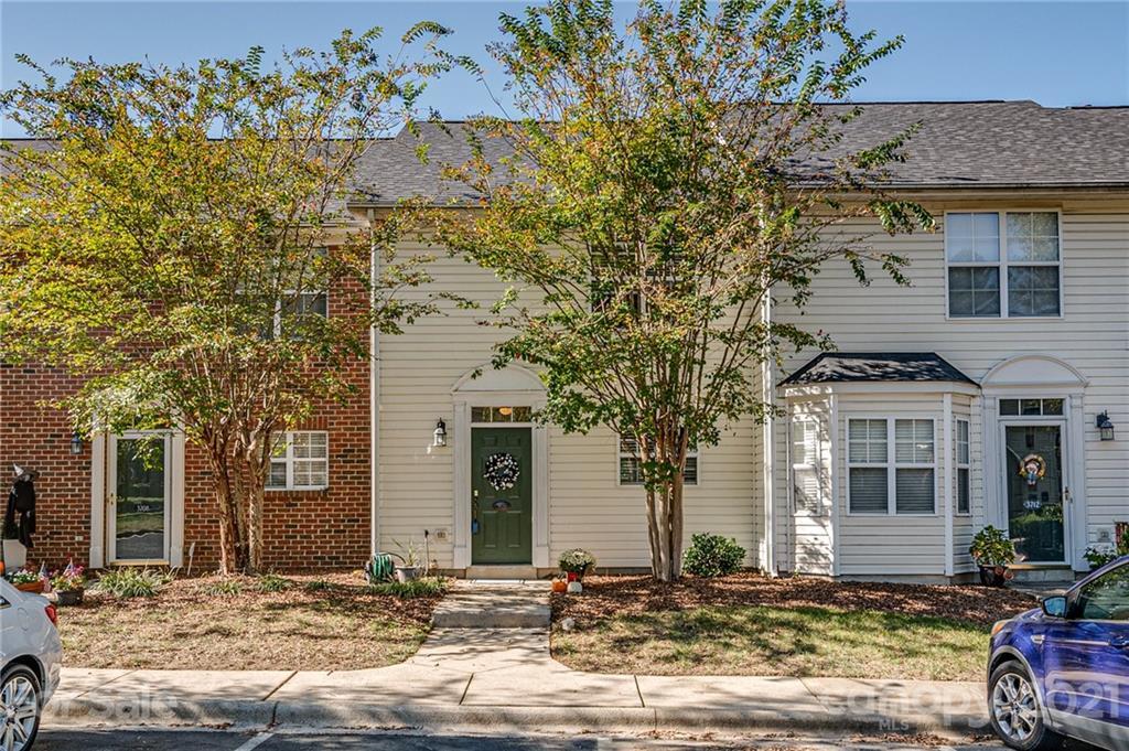 3710 Melrose Cottage Dr., Matthews, NC 28105