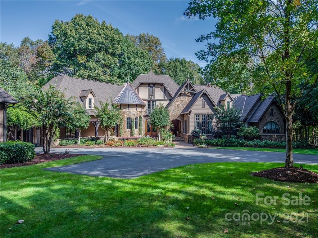 10915 Green Heron Ct., Charlotte, NC 28278