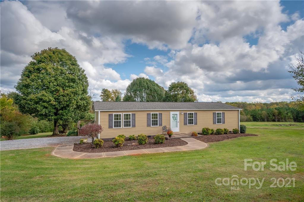 393 Griffin Rd., Forest City, NC 28043
